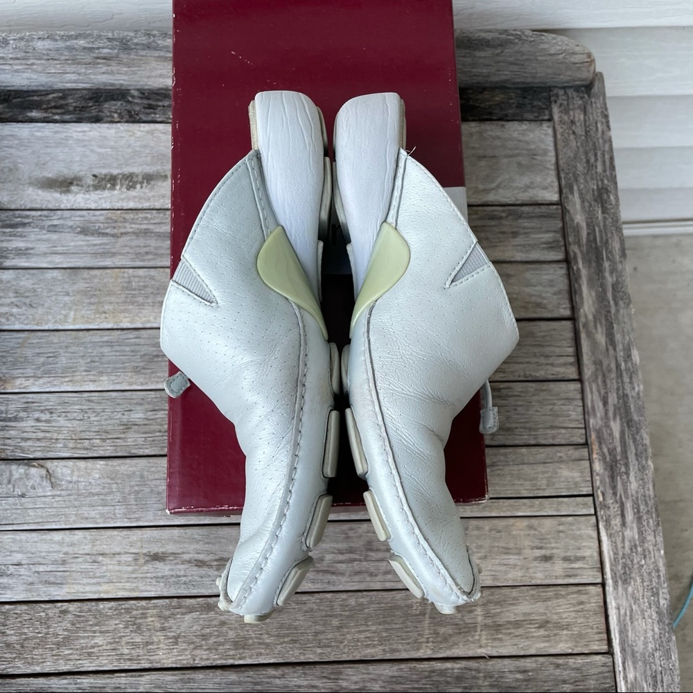 Clarks Slides - Picture 7 of 14